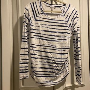 Liz Lange Maternity long sleeve shirt